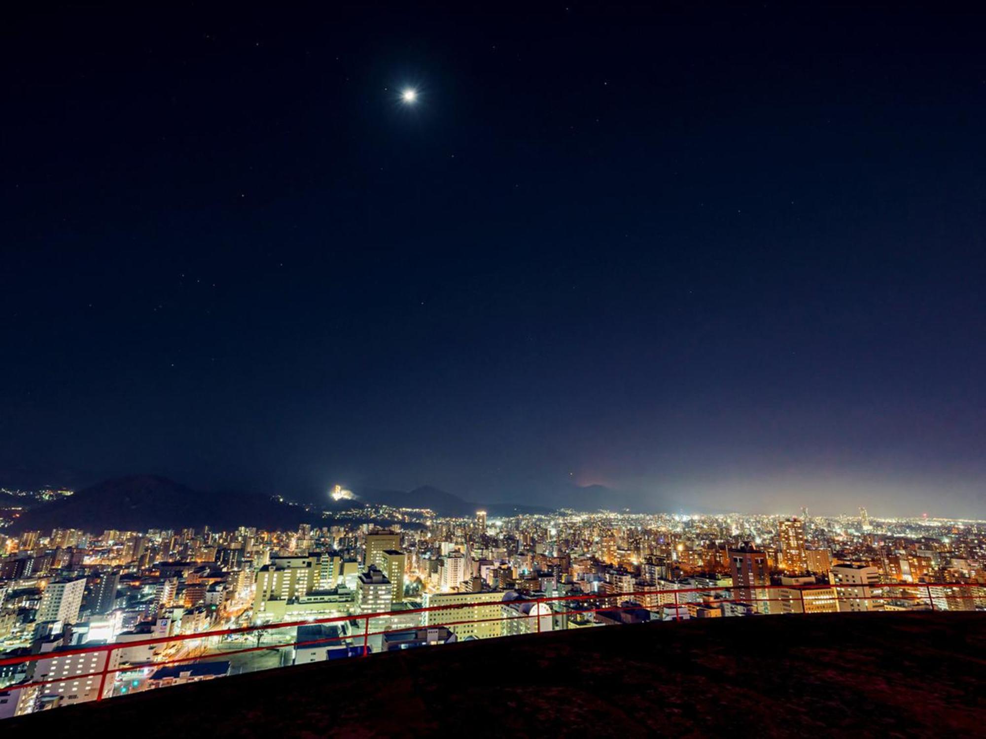 Sapporo Prince Hotel Ngoại thất bức ảnh View of Athens at night